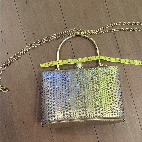 Elegant Gold Sequin Chain Clutch - Picture 2 of 3